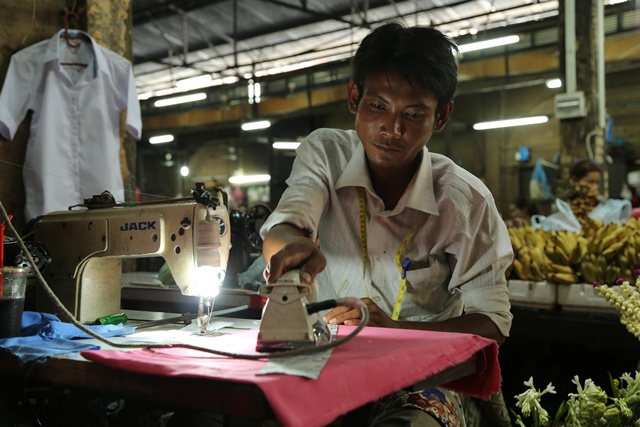 캄보디아 재봉공장(내용 관련 없음). 출처: 픽사베이