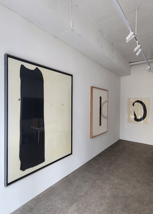 '침묵의 표면'(Silent Surfaces) 전시 모습. 이미지 서울아트나우 갤러리