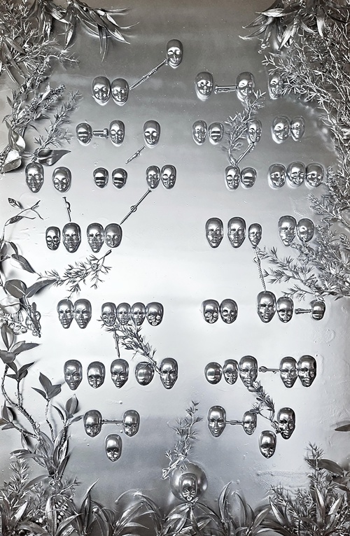 김소나, 관계(Interconnection), 2025, Mixed material, 60 x 90 x 13 cm. 이미지 갤러리은