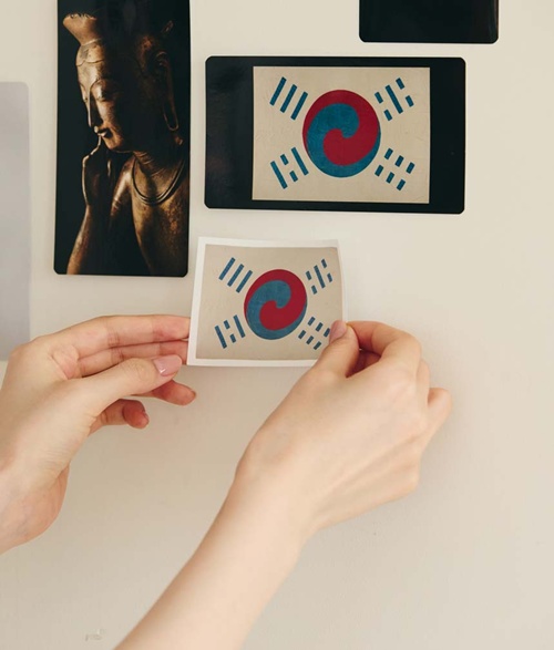 데니 태극기 스티커. 이미지 국립박물관문화재단