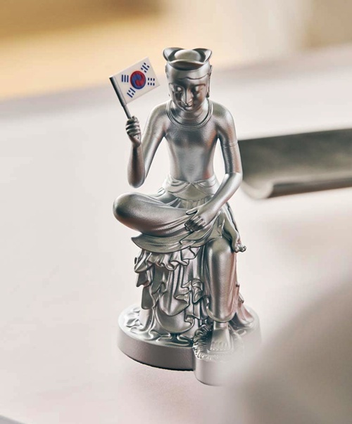 반가사유상 미니어처 광복 에디션. 이미지 국립박물관문화재단