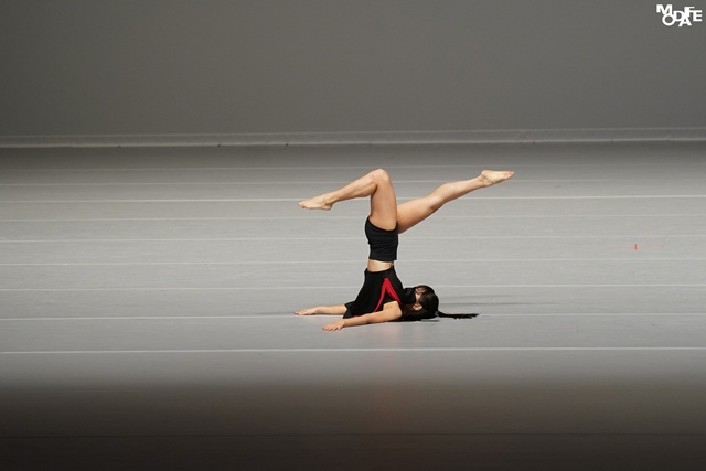 제2회 모다페 국제 무용 콩쿠르 현대무용 아마추어 시니어 여자 소다연. 사진 ⓒhanfilm, 한국현대무용협회