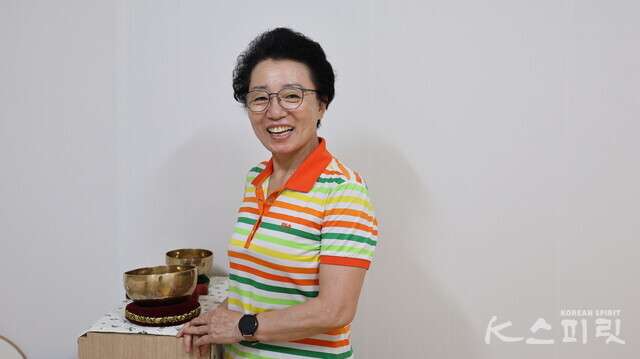 지난해 목소리조차 나오지 않는 심한 여름감기를 극복한 김경수 회원. 사진 강나리 기자.