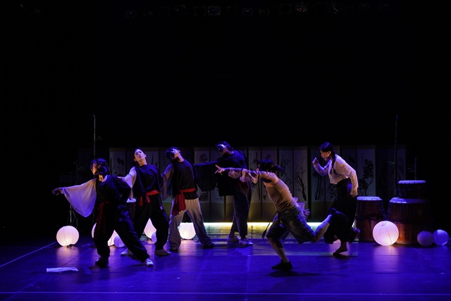 2025 'MZ허균'. 사진 창작집단 양산박