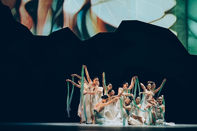 홍콩무용단 대형 창작 무용극 '24절기'. 이미지 홍콩특별행정구 정부 여가문화서비스부