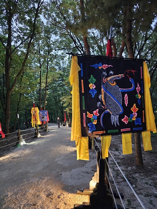 선릉 정릉 '왕가의 산책'. 사진 정유철 기자