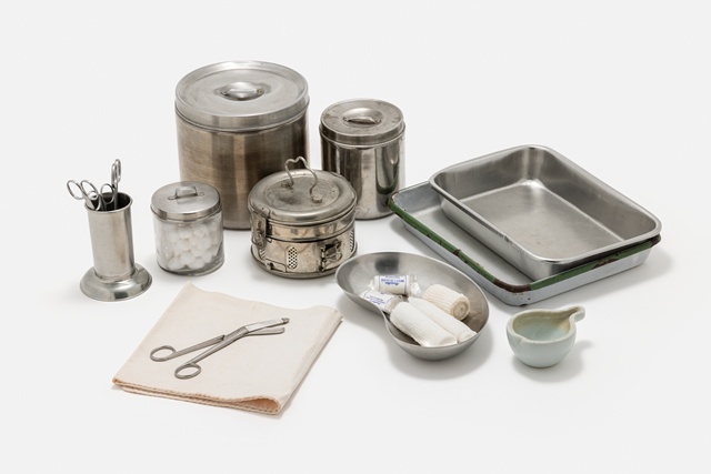 소록도 마리안느와 마가렛 치료 및 간병도구. 사진 국가유산청