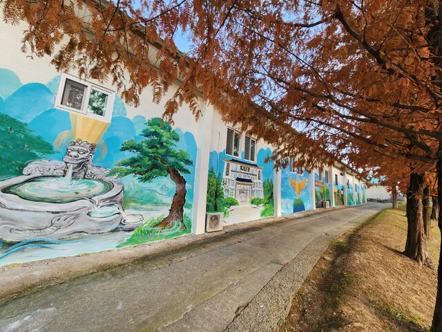 국학원 벽화 전경. 사진 국학원.