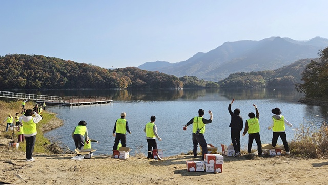 환경회복 캠페인. 사진 선도문화연구원