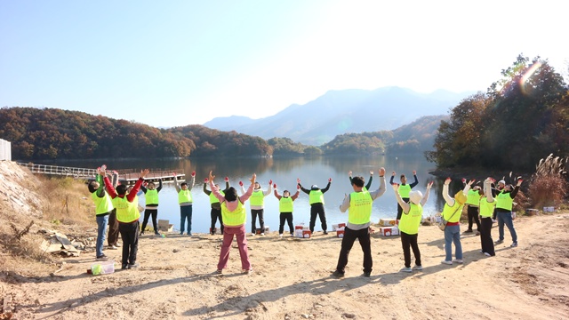 환경회복 캠페인. 사진 선도문화연구원