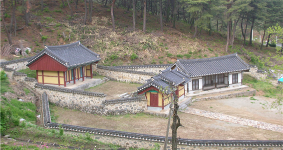 사진 9 경양사 전경. 출처 국가유산청