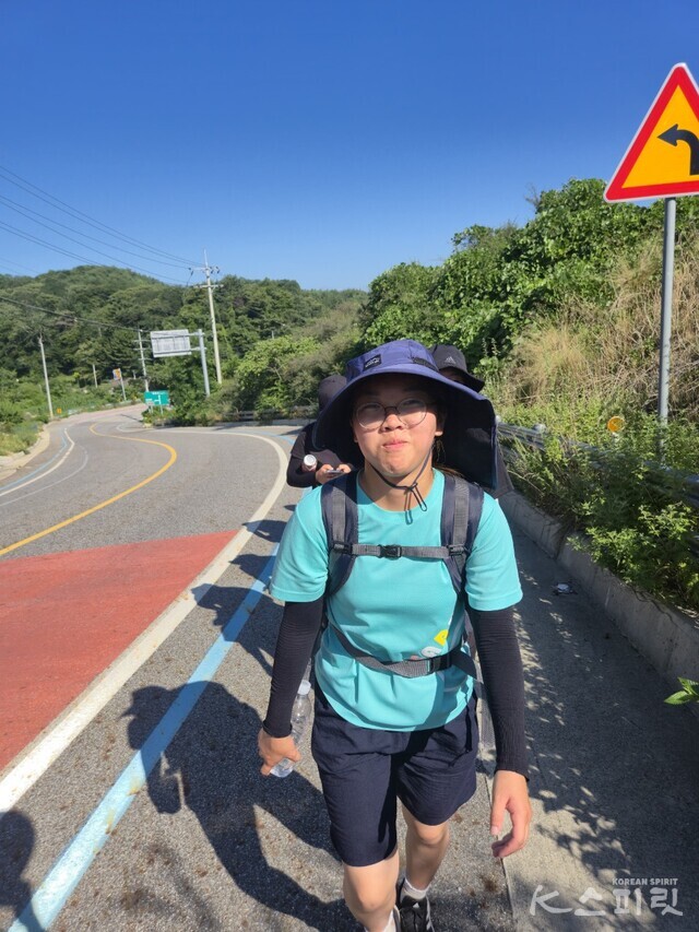 인생 첫 국토종주에 도전한 벤자민인성영재학교 이바다 학생. 사진 오다혜 시민기자.